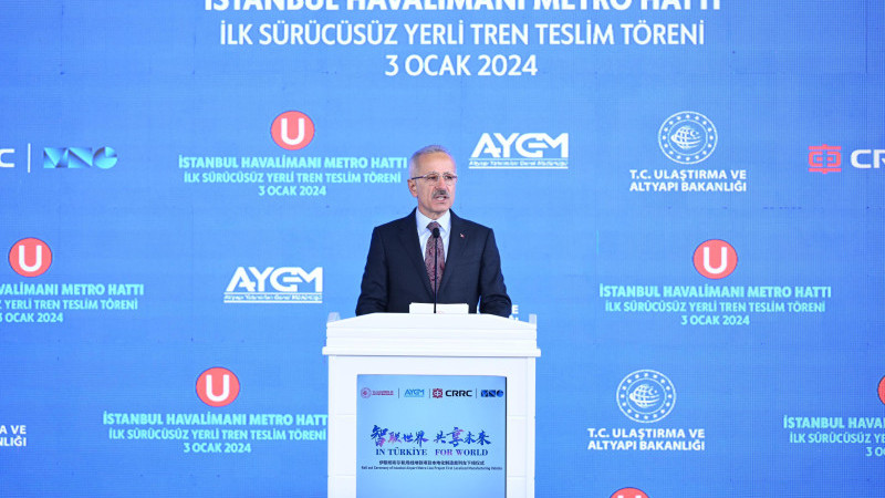 İSTANBUL HAVALİMANI METROSU SÜRÜCÜSÜZ YERLİ TREN SETİ RAYLARA ÇIKMAYA HAZIR
