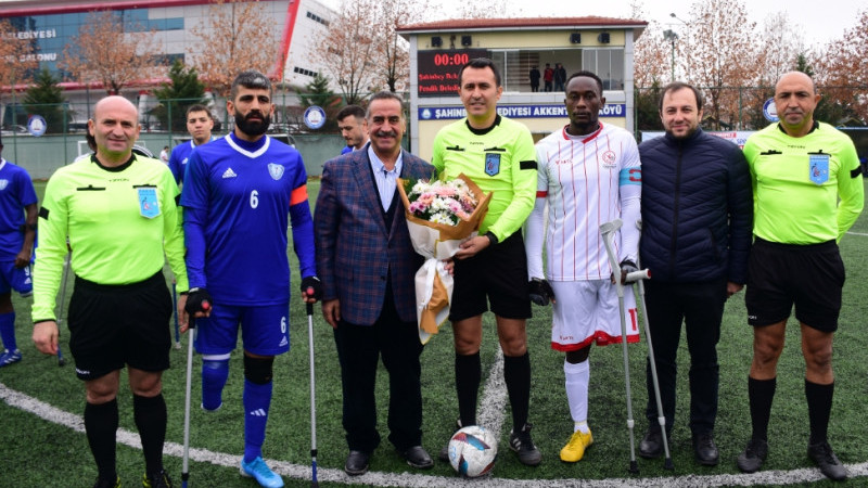 ŞAHİNBEY’DE DOSTLUK KAZANDI 8-2