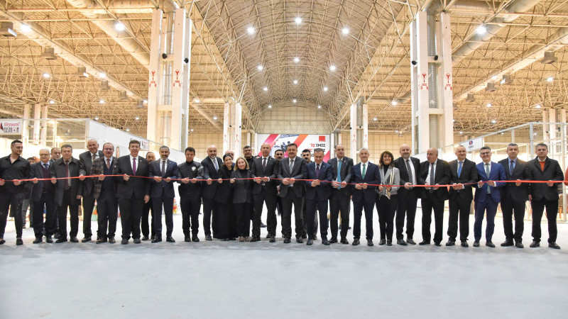 11. PENTEX FUARI KAPILARINI AÇTI