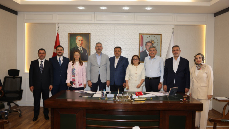 AK PARTİ GAZİANTEP’TE BÜYÜK BAYRAM COŞKUSU